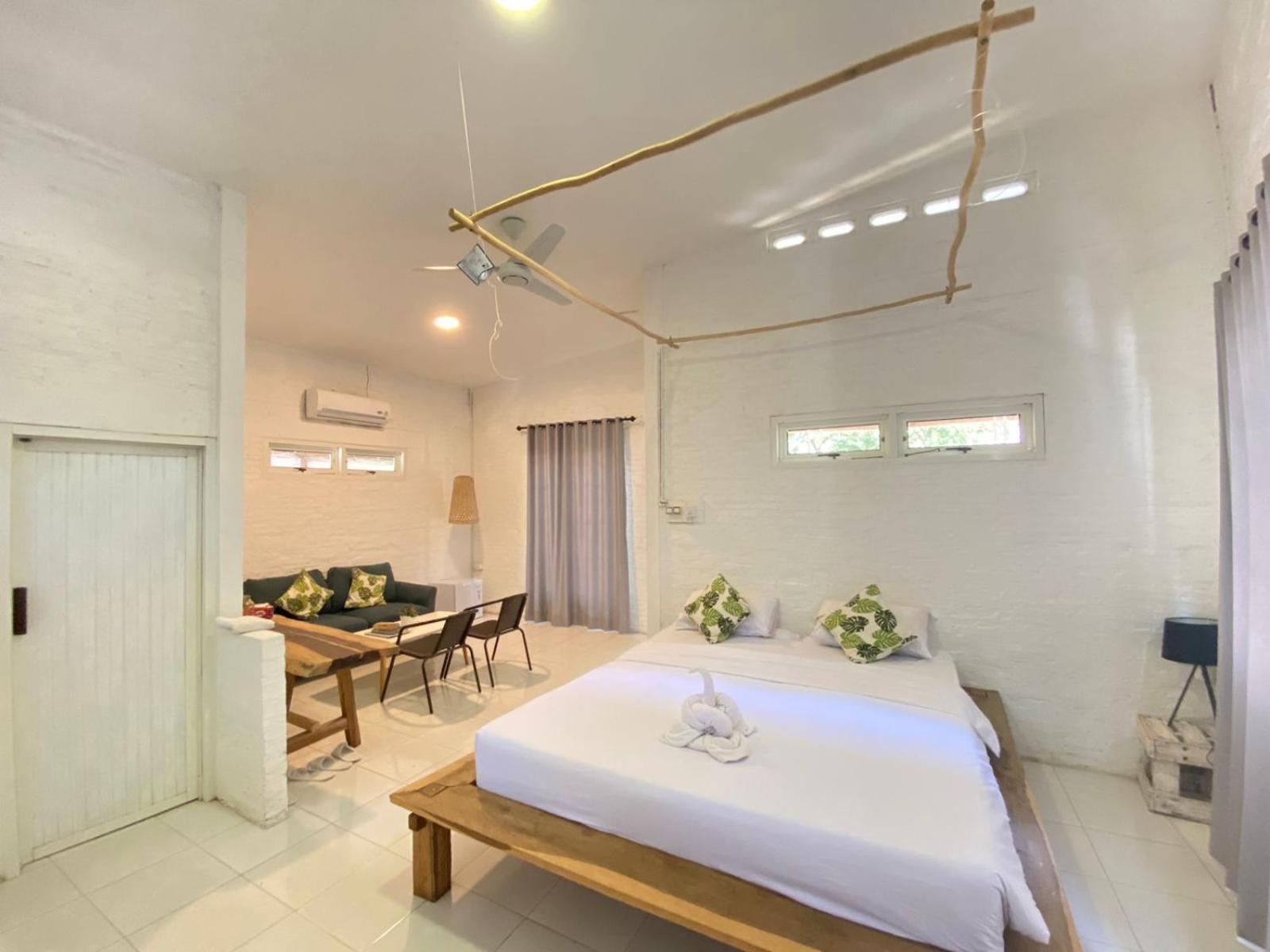 Pasir Putih Resort & Resto Maluk المظهر الخارجي الصورة