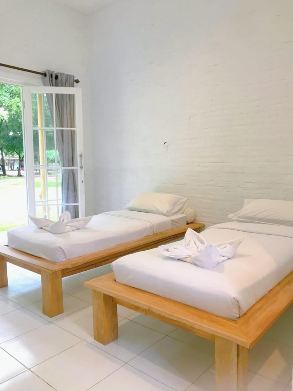 Pasir Putih Resort & Resto Maluk المظهر الخارجي الصورة